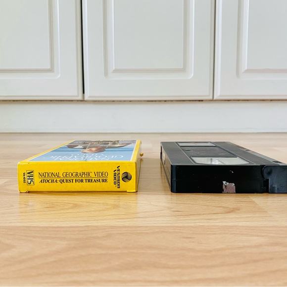 🗺️NATIONAL GEOGRAPHIC VHS - Picture 7 of 7
